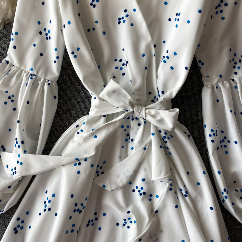 White V Neck Long Sleeve Dress Fashion Dress P339 - Image 4