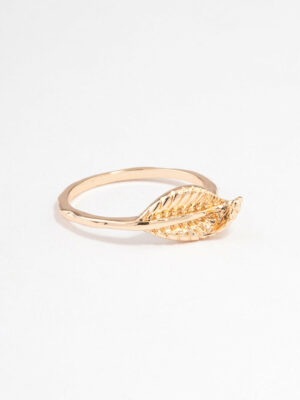 Lovely Leaf Ring