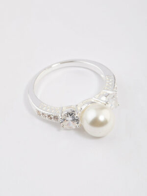 Enchanting Pearl Ring