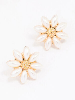 Pearl Flower Stud Earrings